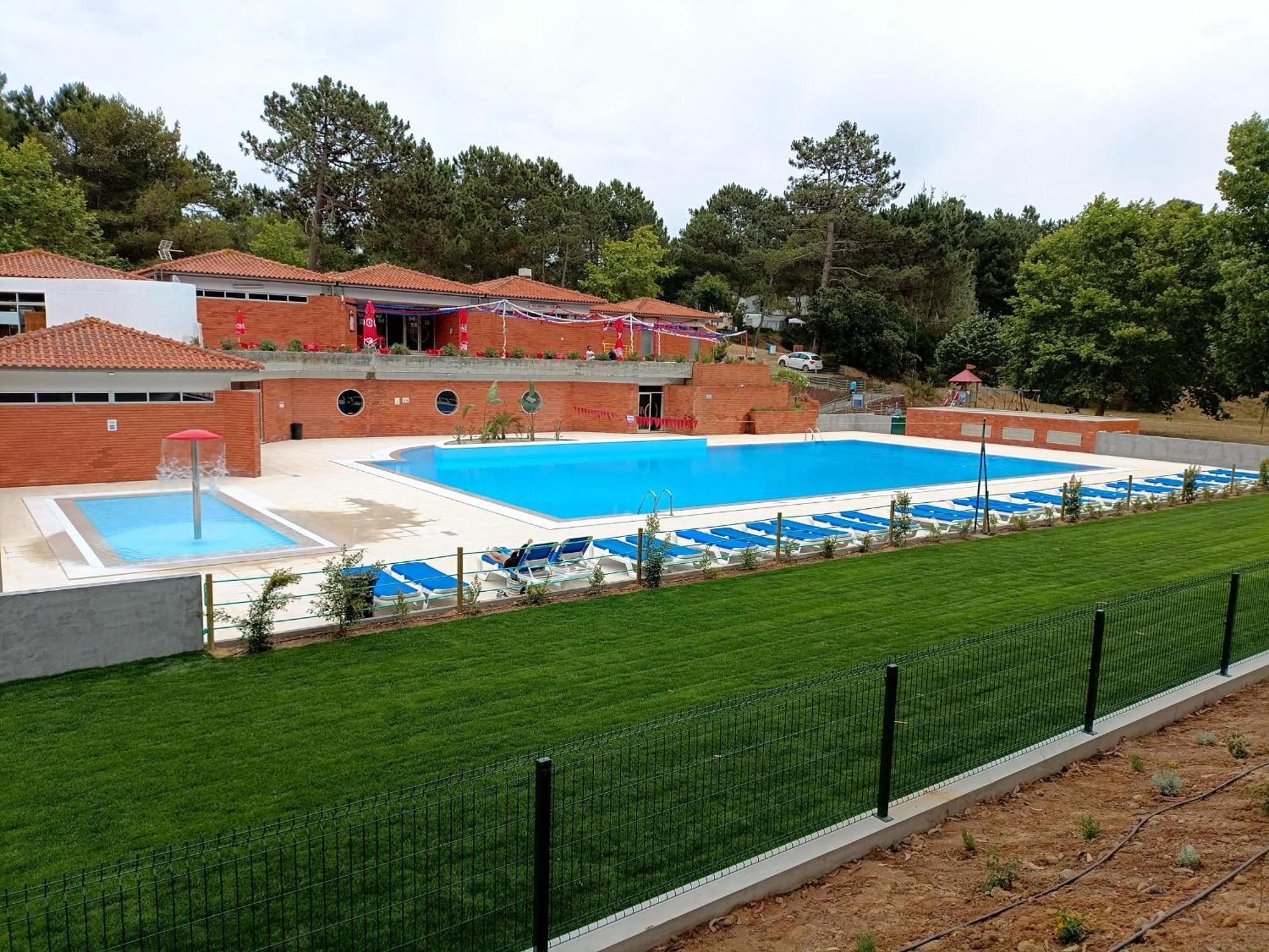 Parque De Campismo Orbitur Foz De Arelho. Hotel Foz do Arelho Luaran gambar